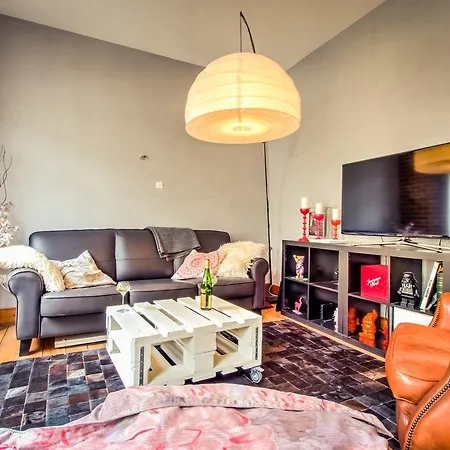 Clublord - Atypical Flat Next To City Center *
